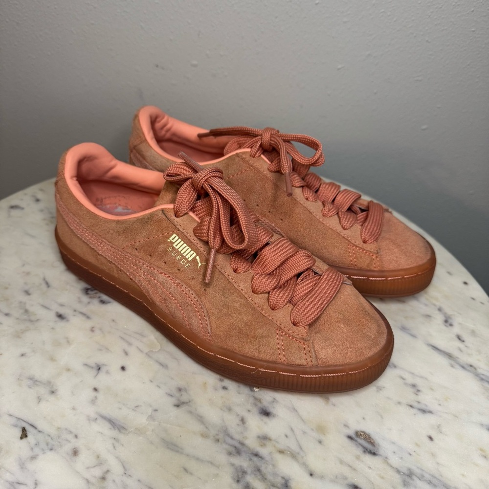 Puma Sneakers Size 4 C pink Suede kids shoes